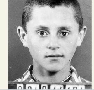 男孩David Jacubovics1944年布痕瓦爾德