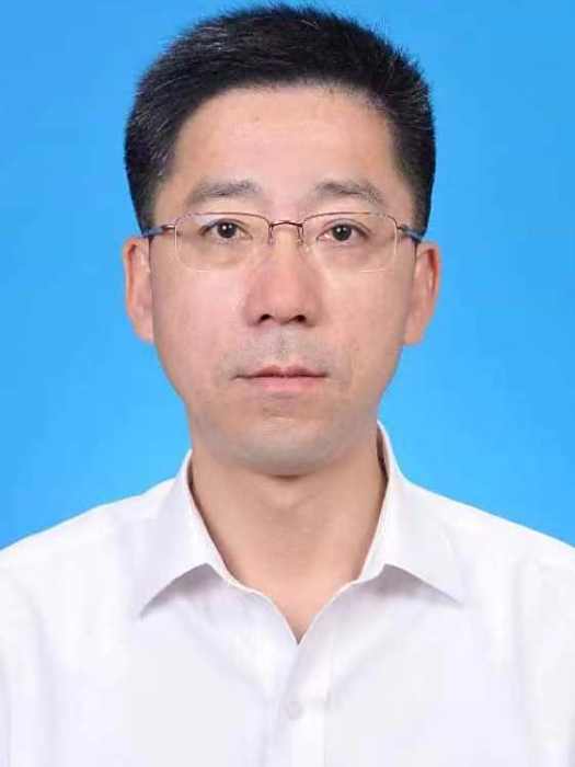 王哲(江蘇省蘇州市太倉港經濟技術開發區黨工委委員、管委會副主任,陝西省周至縣委常委、副縣長(掛職)) 王哲(江蘇省蘇州市太倉港經濟技術開發區黨工委委員、管委會副主任,陝西省周至縣委常委、副縣長(掛職))