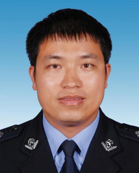 李榮(江西警察學院智慧交治現代產業學院執行副院長、副教授) 李榮(江西警察學院智慧交治現代產業學院執行副院長、副教授)