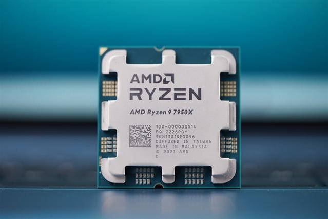 銳龍9 7950X