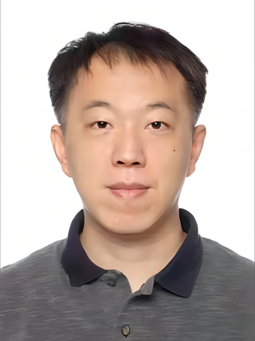 鄭毅(北京市海淀區清華園街道主任助理兼行政辦主任) 鄭毅(北京市海淀區清華園街道主任助理兼行政辦主任)