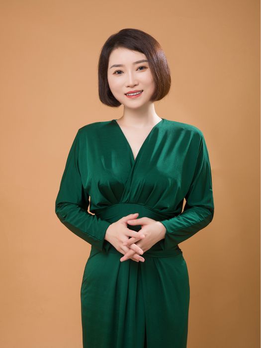 張艷芳(深圳冰汐迷之聲文化傳媒有限公司創始人) 張艷芳(深圳冰汐迷之聲文化傳媒有限公司創始人)