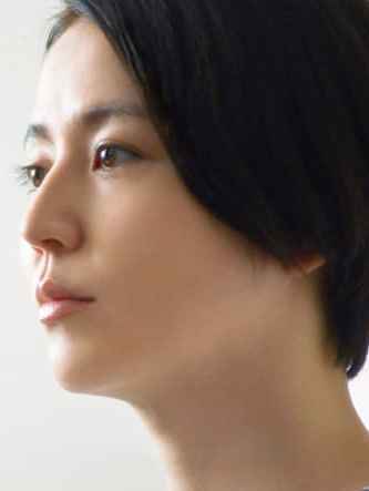 四月女友(日本2024年山田智和執導的電影) 四月女友(日本2024年山田智和執導的電影)