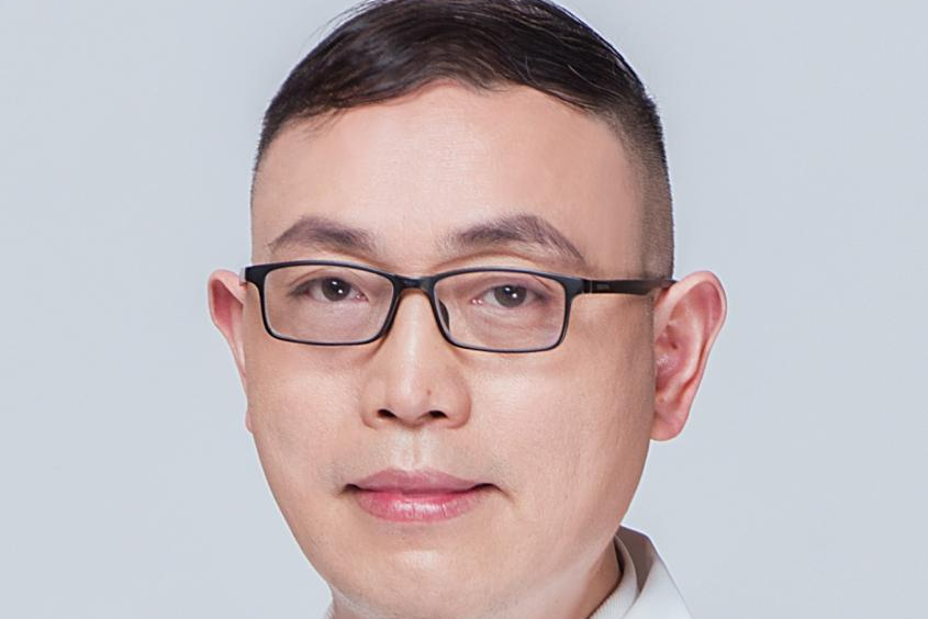 肖林(重慶市涪陵中心醫院口腔分院院長) 肖林(重慶市涪陵中心醫院口腔分院院長)