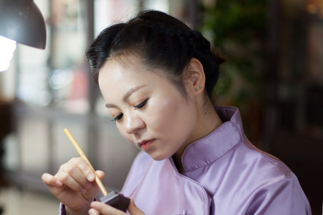 周敏(高級工藝美術師) 周敏(高級工藝美術師)