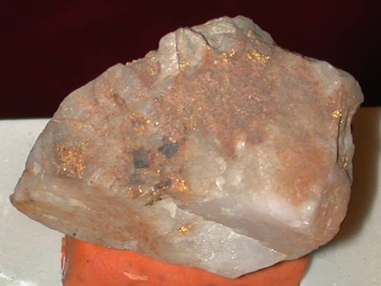 標本-礦石中少量自然金