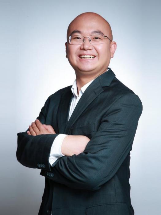 熊金武(中國政法大學商學院企業史研究所副所長) 熊金武(中國政法大學商學院企業史研究所副所長)