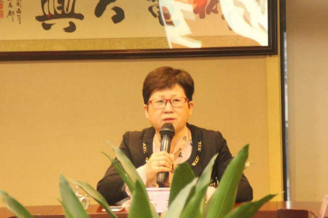 馬莉(西安天朗蔚藍商業運營發展有限公司總經理) 馬莉(西安天朗蔚藍商業運營發展有限公司總經理)
