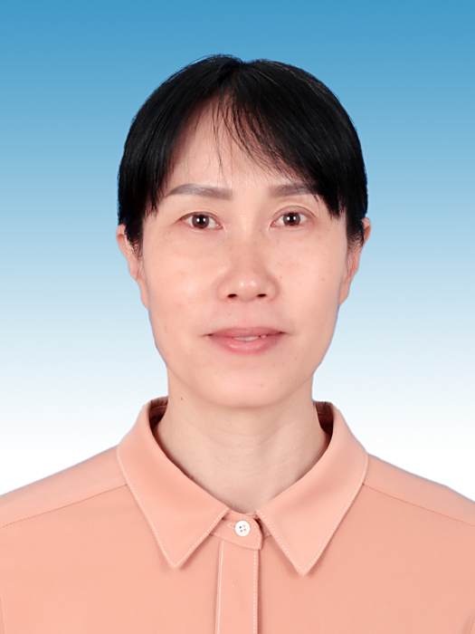 劉小英(江西省贛州市石城縣紅十字會專職副監事長、三級主任科員) 劉小英(江西省贛州市石城縣紅十字會專職副監事長、三級主任科員)