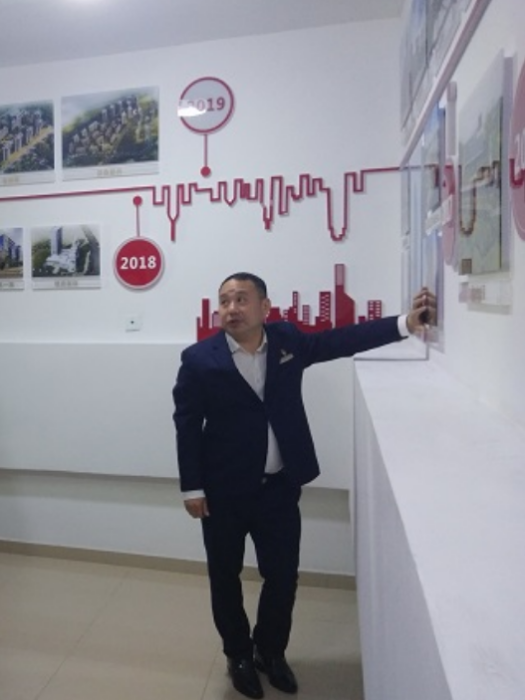 陳德華(重慶渝豪仕現代服務業發展有限公司總經理) 陳德華(重慶渝豪仕現代服務業發展有限公司總經理)