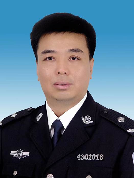 王洪成(湖南省監獄管理局二級巡視員) 王洪成(湖南省監獄管理局二級巡視員)