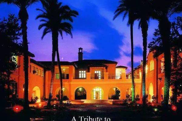 Hotel California – The Eagles Hotel California – The Eagles