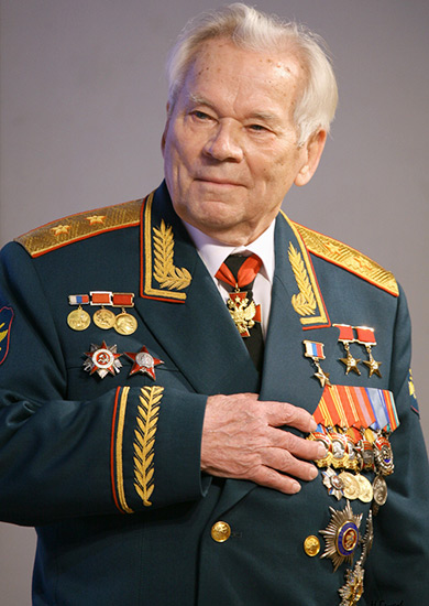 米哈伊爾·季莫費耶維奇·卡拉什尼科夫(卡拉什尼科夫)