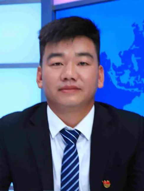 金龍(雲南省麗江市玉龍縣大具鄉黨委副書記、鄉長) 金龍(雲南省麗江市玉龍縣大具鄉黨委副書記、鄉長)