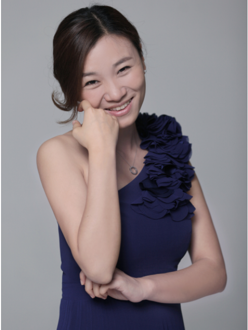馬曉梅(女高音,西南大學音樂學院聲樂教師) 馬曉梅(女高音,西南大學音樂學院聲樂教師)