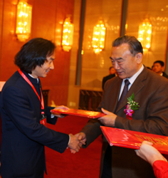 榮獲第十一屆影響·中國藝術成就獎