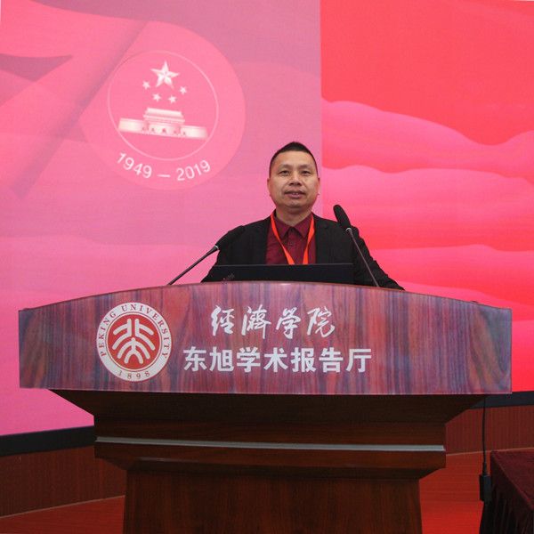 張文獻(福建省晉江市內坑鎮土垵村委會主任) 張文獻(福建省晉江市內坑鎮土垵村委會主任)