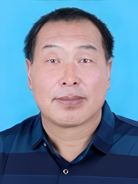 王佳富(吉林省扶餘市肖家鄉大溝村農家書屋管理員) 王佳富(吉林省扶餘市肖家鄉大溝村農家書屋管理員)