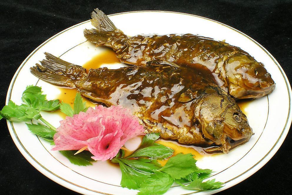 酥鹵鯽魚 酥鹵鯽魚