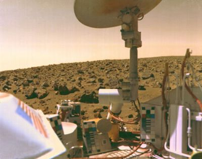 海盜2號著陸器拍攝的火星表面