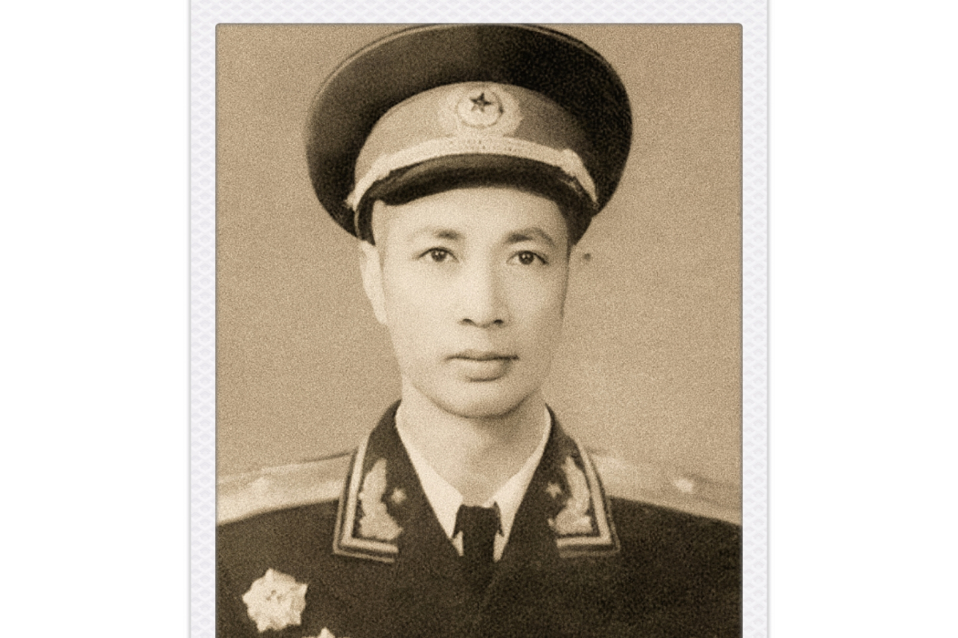 朱雲謙(中國人民解放軍少將、總政治部原副主任) 朱雲謙(中國人民解放軍少將、總政治部原副主任)