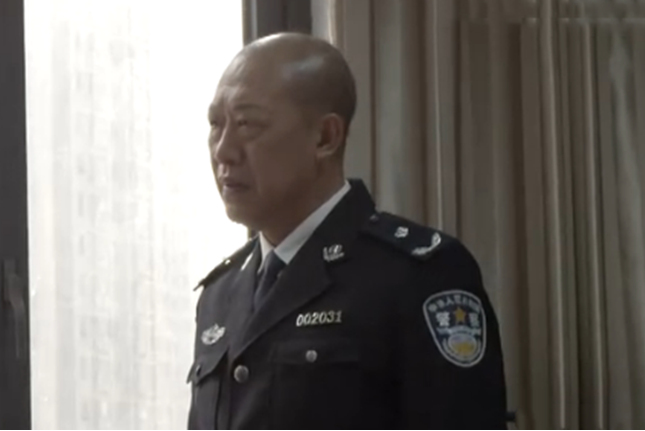 曾海(涉案劇《平安扣》中的角色) 曾海(涉案劇《平安扣》中的角色)