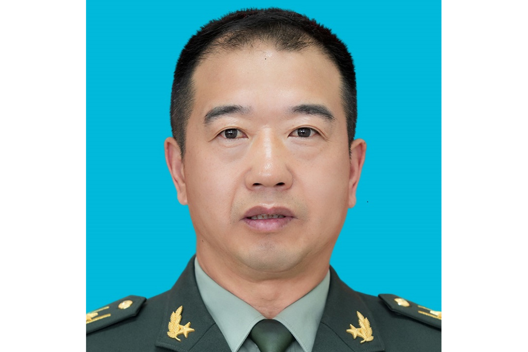 張立明(內蒙古自治區烏海市烏達區委常委、人武部上校部長) 張立明(內蒙古自治區烏海市烏達區委常委、人武部上校部長)