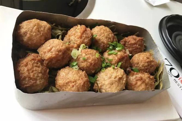 蒸甜菜丸子 蒸甜菜丸子