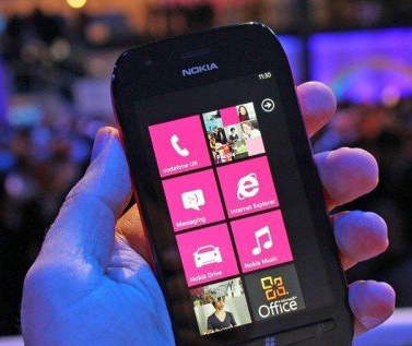 諾基亞 Lumia 710 手機