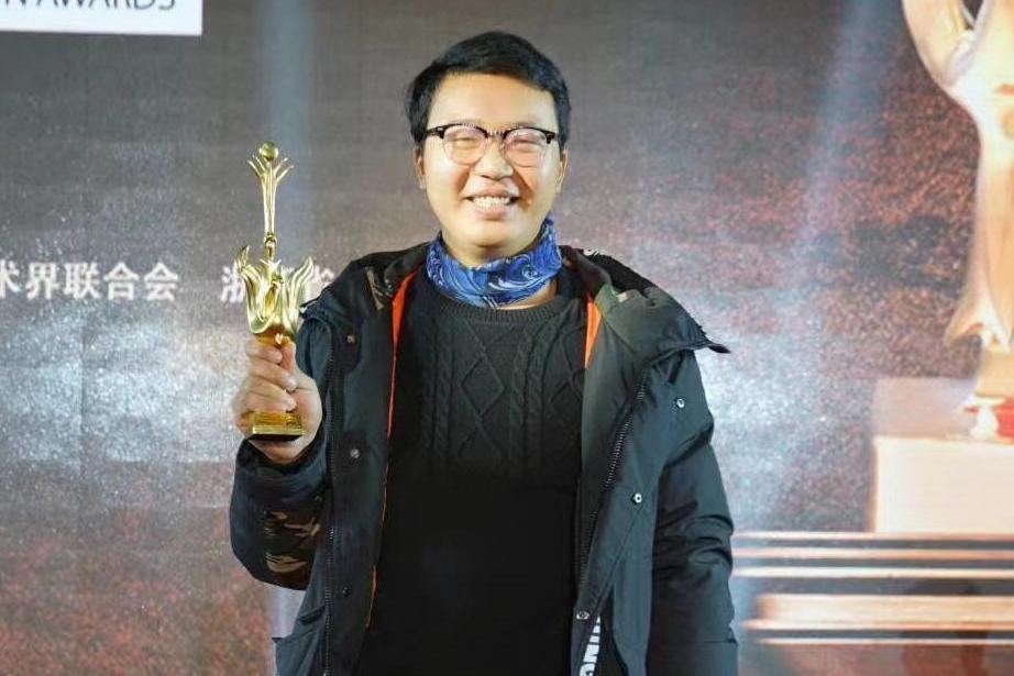 孟小翔 孟小翔