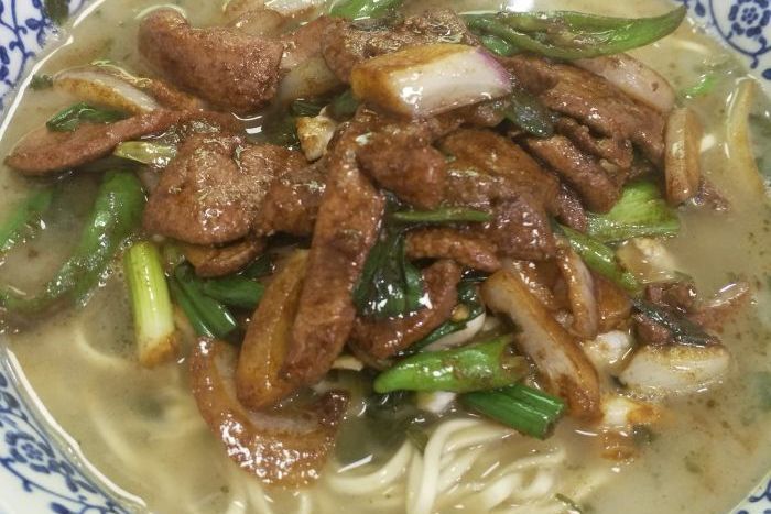 生菜豬肝面 生菜豬肝面