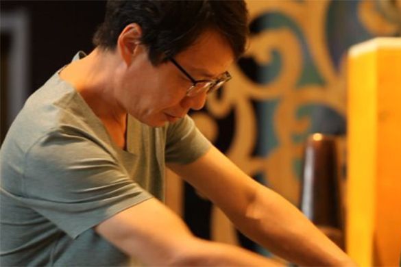 邵宏(陶瓷雕塑藝術家) 邵宏(陶瓷雕塑藝術家)