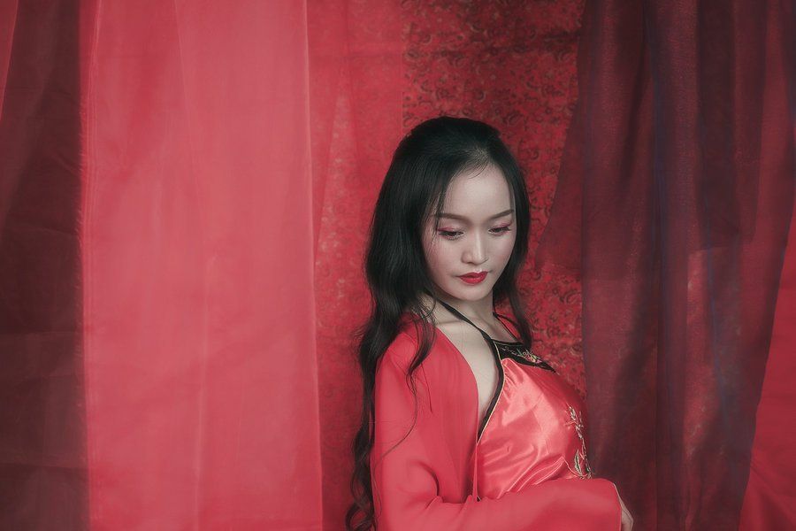 紅妝(由歌手馬蕭迪演唱歌曲紅妝) 紅妝(由歌手馬蕭迪演唱歌曲紅妝)