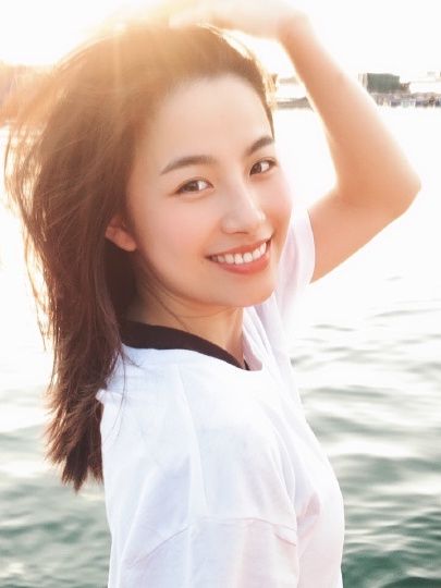 小思思SiSi 小思思SiSi
