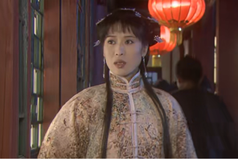 董曼麗(古裝劇《庚子風雲》中的角色) 董曼麗(古裝劇《庚子風雲》中的角色)