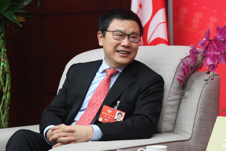 2018年全國兩會期間，閻峰委員接受媒體專訪