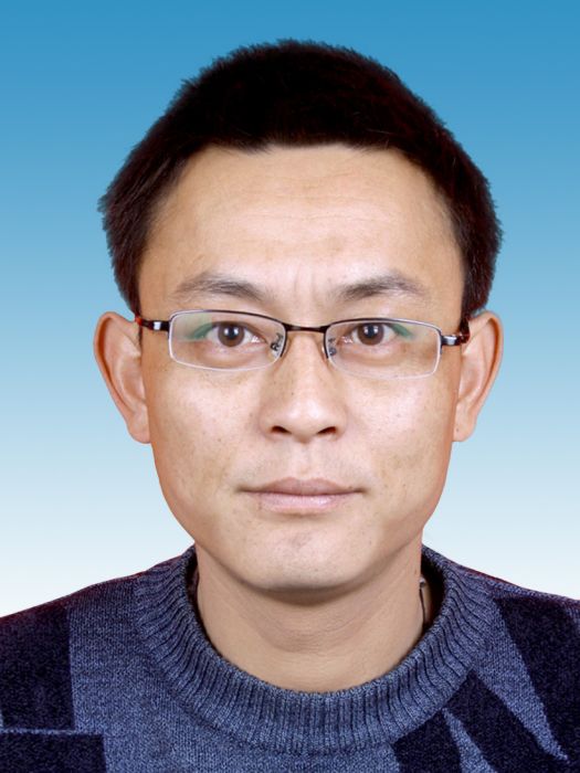 謝志強(江西省贛州市興國縣財政局黨組成員、二級主任科員) 謝志強(江西省贛州市興國縣財政局黨組成員、二級主任科員)