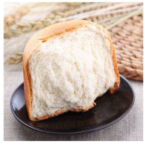乳白麵包