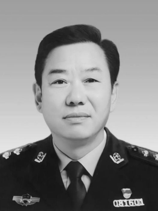 張忠心(山西省臨汾市堯都區公安局原民警)