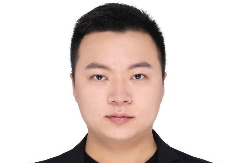 洪澤坤(揭陽市人大代表,共青團普寧市委兼職副書記,普寧市青年創業協會會長) 洪澤坤(揭陽市人大代表,共青團普寧市委兼職副書記,普寧市青年創業協會會長)