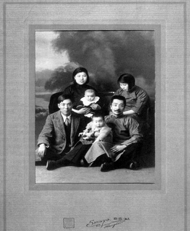 魯迅和馮雪峰兩家的合影