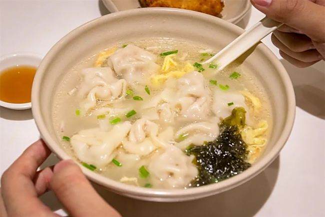 雞汁餛飩 雞汁餛飩