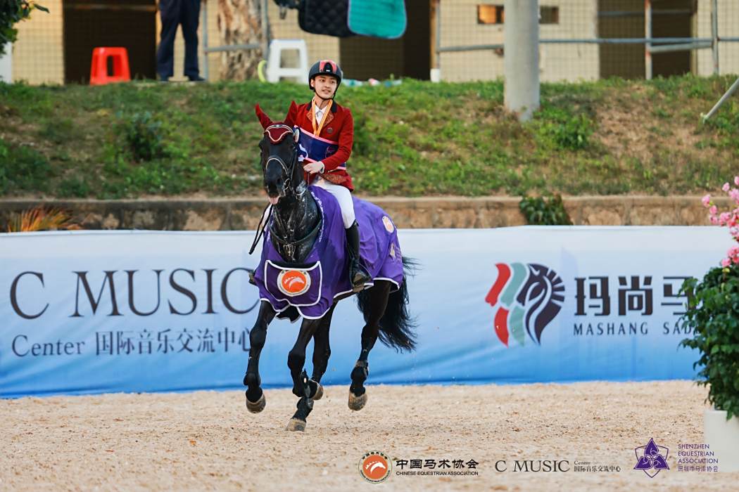 何竣宇