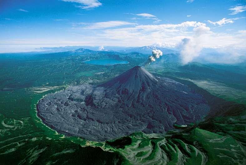 堪察加卡雷姆火山