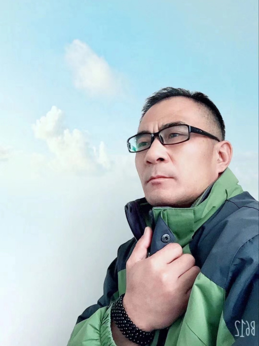 馬榮軍(中國教育電視台《水墨丹青》欄目組書畫院副院長) 馬榮軍(中國教育電視台《水墨丹青》欄目組書畫院副院長)