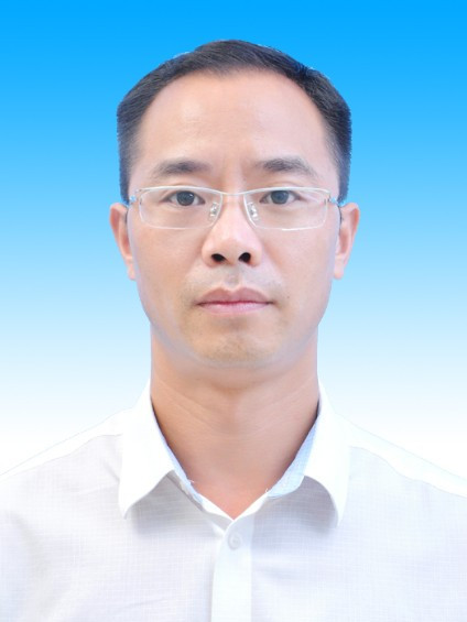 高斌(遵義市播州區尚嵇鎮黨委書記) 高斌(遵義市播州區尚嵇鎮黨委書記)