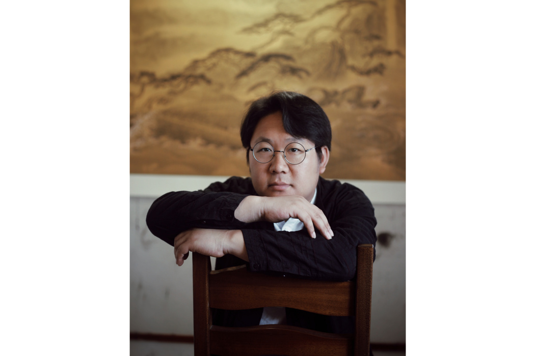 韓鵬(安徽大學藝術學院教師、跨界藝術家) 韓鵬(安徽大學藝術學院教師、跨界藝術家)