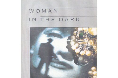 woman in the dark(2011年Random House US出版社出版的圖書) woman in the dark(2011年Random House US出版社出版的圖書)