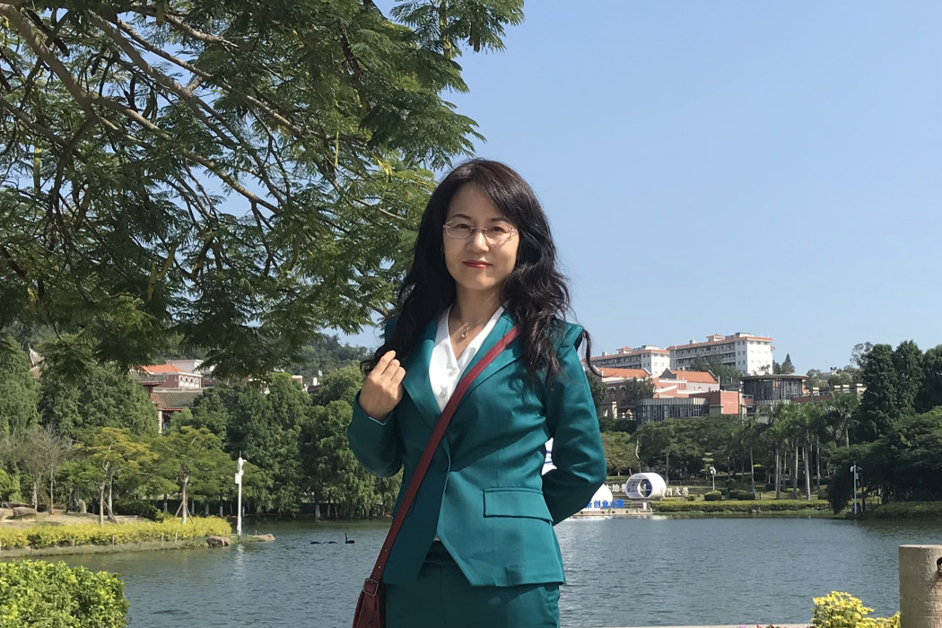 王晚霞(天津科技大學文法學院教授) 王晚霞(天津科技大學文法學院教授)