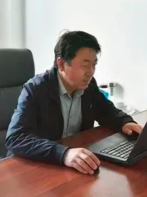 姜志光(中共二十大代表,煉化工程集團重型起運公司設備資源管理中心起重工程隊隊長) 姜志光(中共二十大代表,煉化工程集團重型起運公司設備資源管理中心起重工程隊隊長)